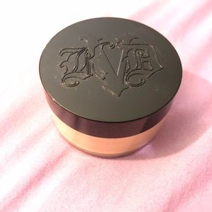 Kat Von D Lock-It Brightening Powder in Golden
